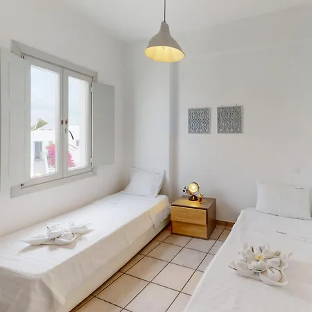 Holiday home Santoriviera House