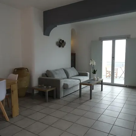 Ferienhaus Santoriviera House